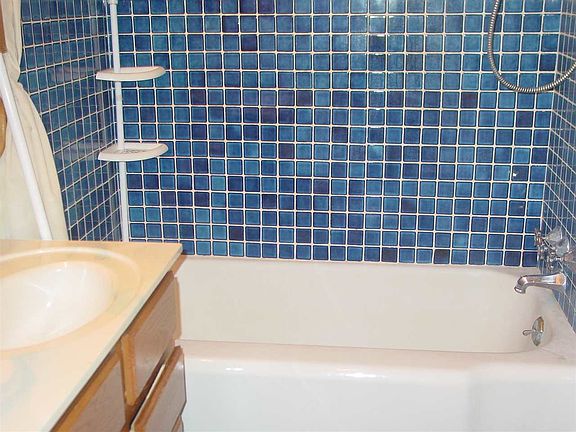 5th image of 1508 W A St