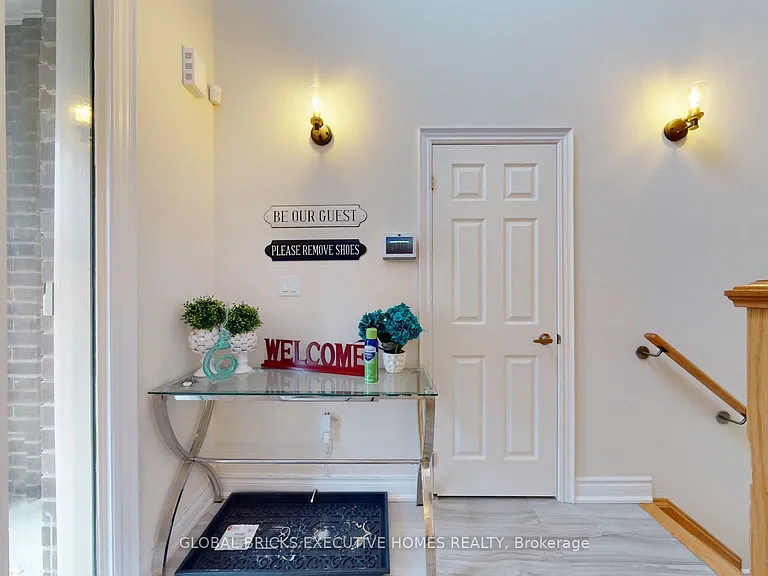 1124 Baltic Ln — Photo 23