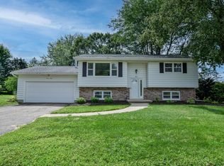 760 N Broadway Dr, Sun Prairie, WI 53590