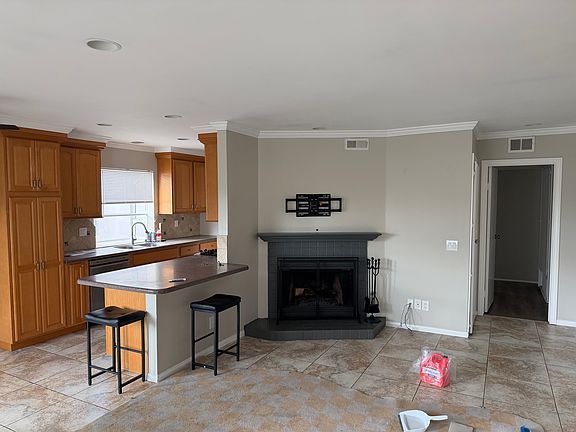 4th image of 3844 Groton St Unit 3