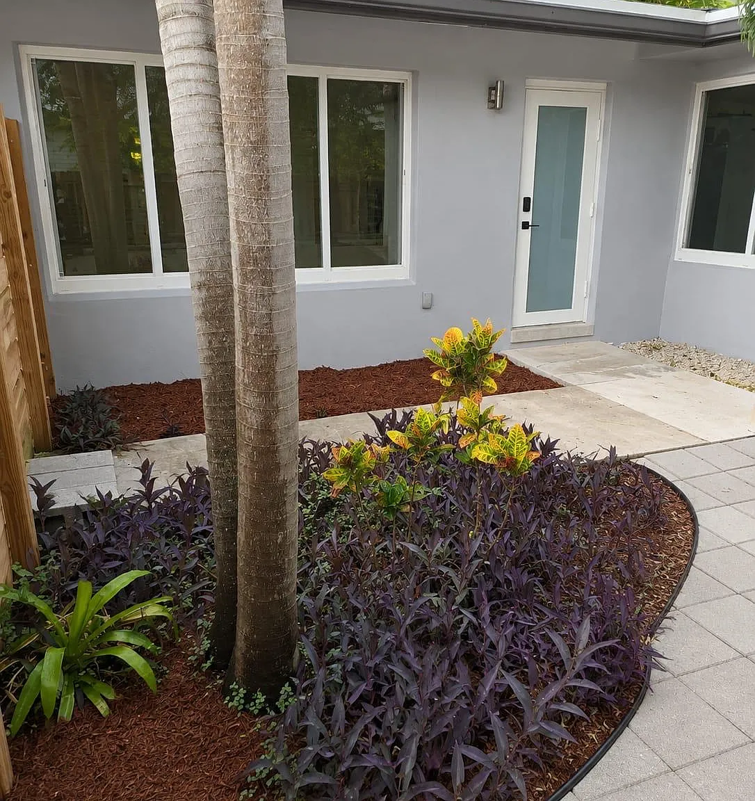 2 bed, 700 sqft, $2,650 — Photo 1