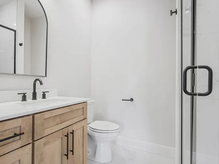 348 S Walnut Ave — Photo 15