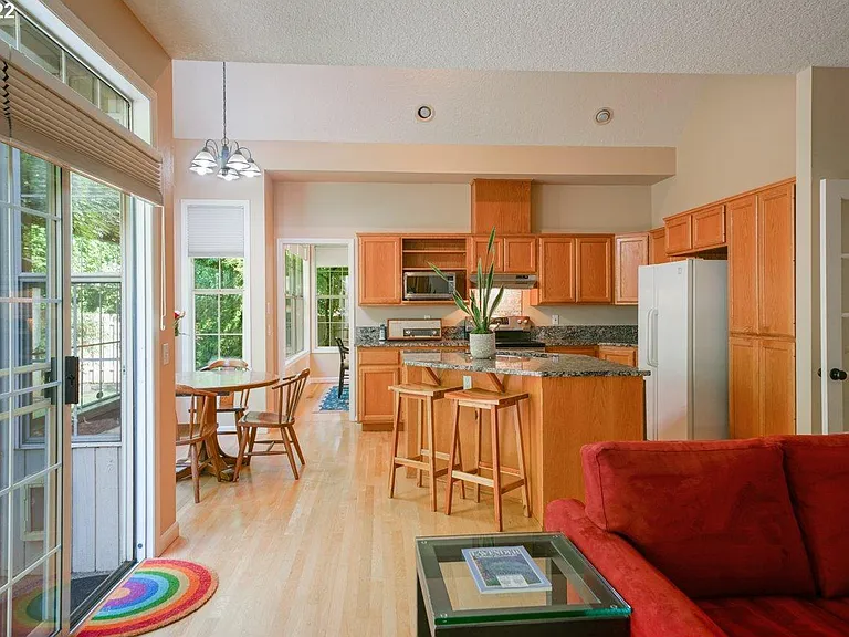 15443 SW Meadowlark Ct — Photo 9