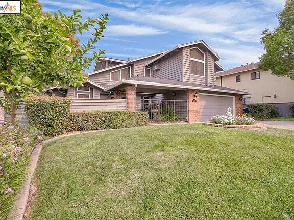 2nd image of 3336 Fontana Pl