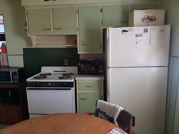 5th image of 226 43rd St SE