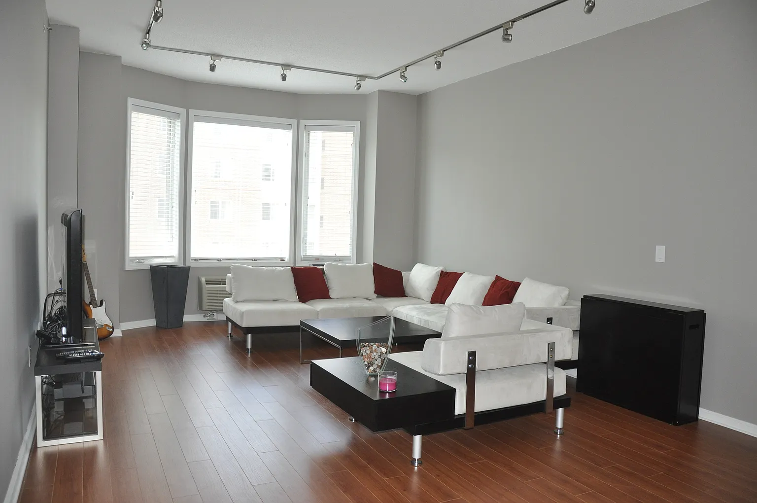 1305 City Pl photo 1