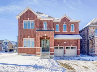 2 Valleo St N, Georgina, ON L4P 0J9