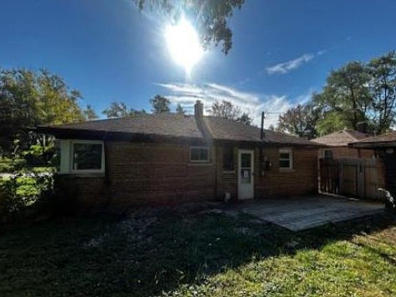 5th image of 332 Neola St
