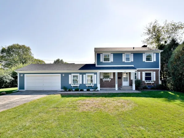 1421 Somerset Ave, Deerfield, IL 60015