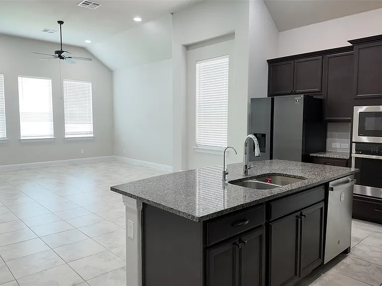2320 Base Burner Path — Photo 7