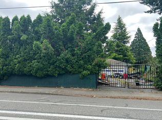 2210 NE 102nd Ave, Portland, OR 97220