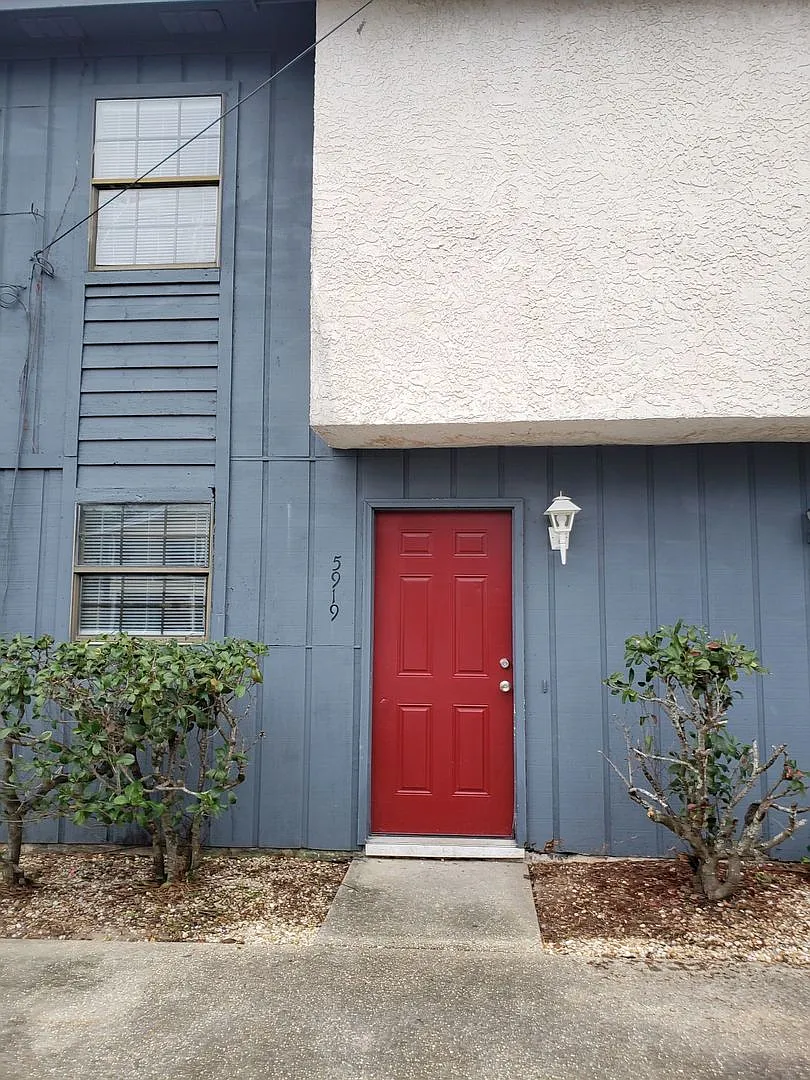 Townhome Near The Beach, In The Heart Of Pcb! *Special: 1/2 Off 1st Month's Rent* + *Military Inc... — Photo 1