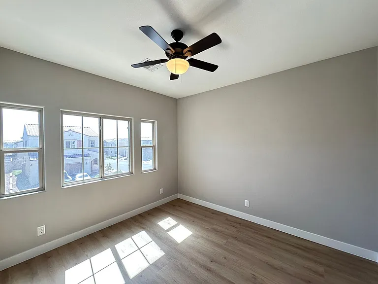 5869 Amber Mesa St — Photo 12