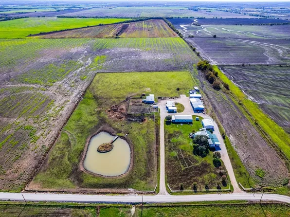 1078 Baker Rd, Pilot Point, TX 76258