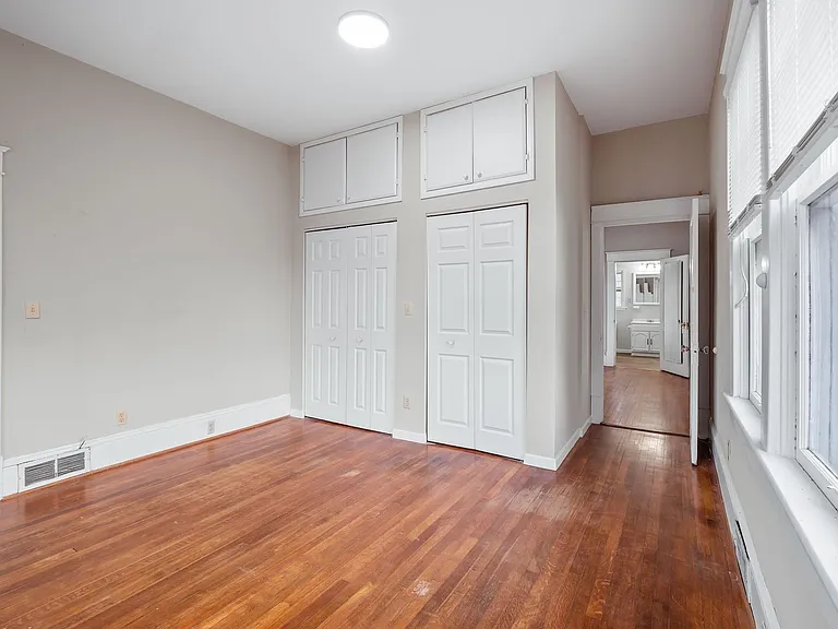 115 Diamond — Photo 12