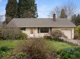 6517 SW 46th Pl, Portland, OR 97221