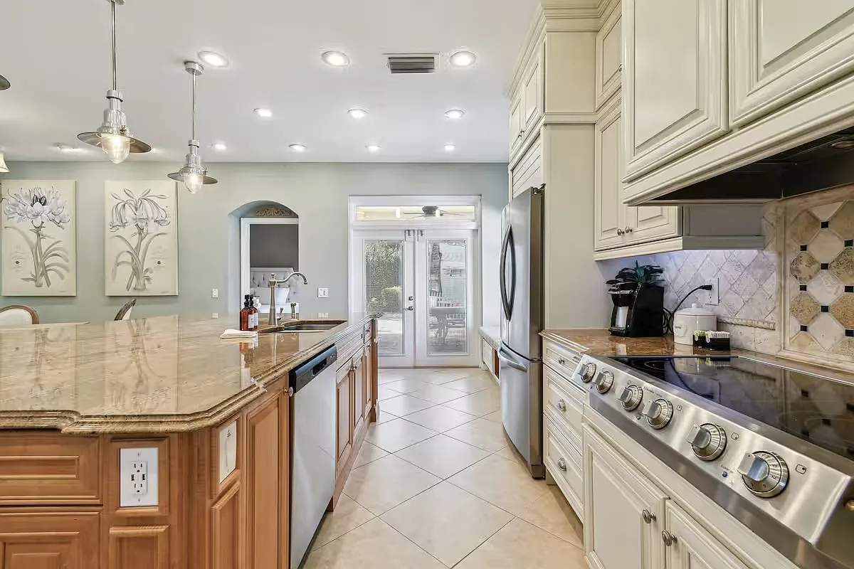 3744 Golden Eagle Dr — Photo 4