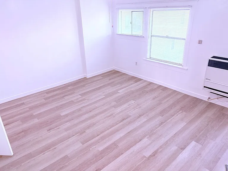 901 S Vermont Ave — Photo 11