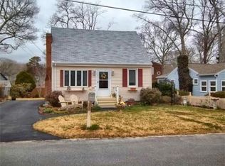 15 Ivy St, Wareham, MA 02571