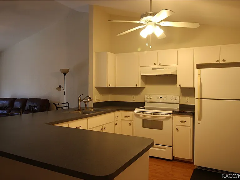 2007 Colonade St — Photo 11