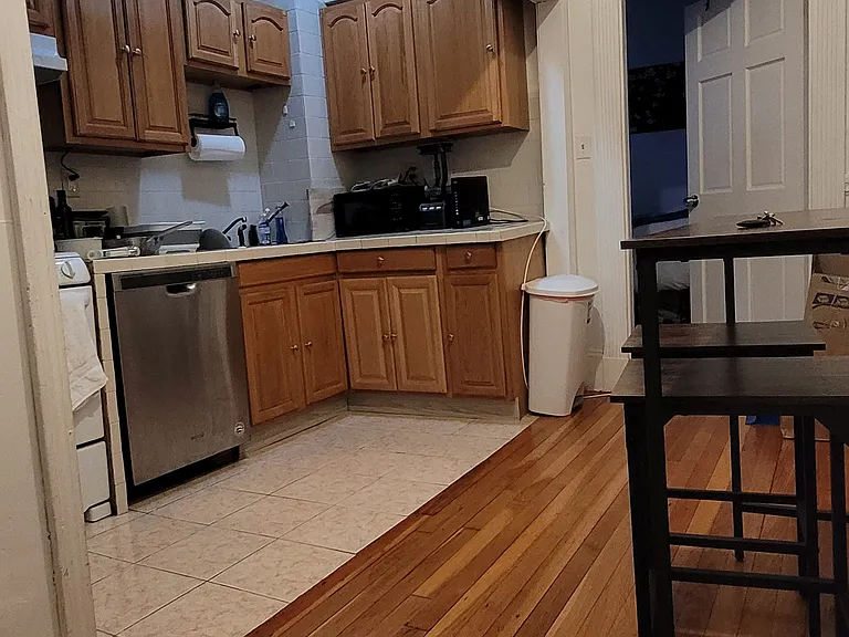 39 Hemenway St #17 — Photo 1