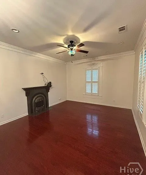 449 Reese St — Photo 5