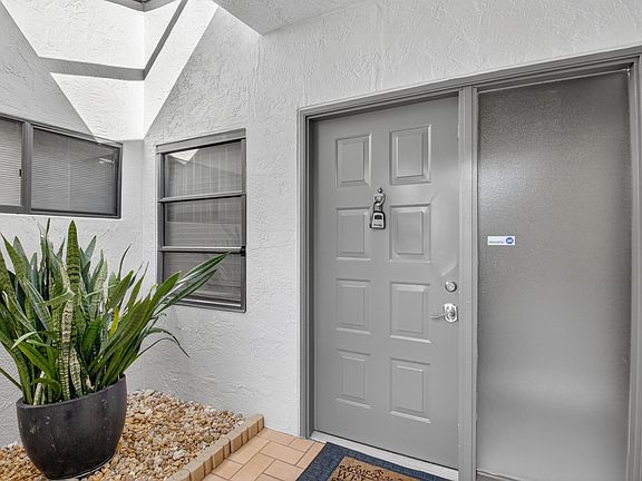 5th image of 8205 Springview Terrace