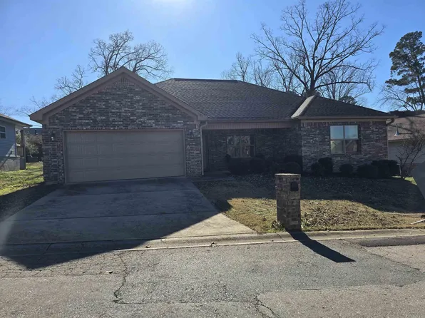 1107 Heights Rd, Benton, AR 72019