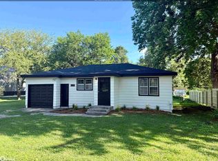 203 E Perry St, Jefferson, IA 50129