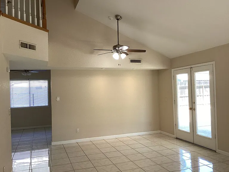 4114 W Regency Ave — Photo 5