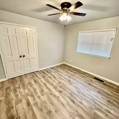 3215 Oakwood Dr — Photo 13