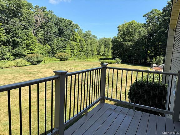 5th image of 173 Saint Elmo Rd #1