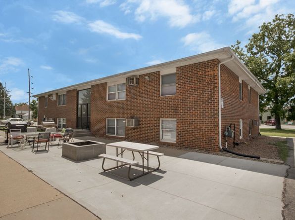 204 208 Main St | 204-208 Main St, Hills, IA