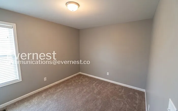 5520 Desoto Cir — Photo 16
