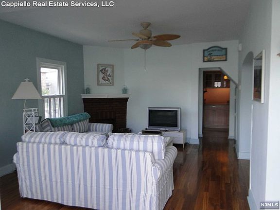 4th image of 190 Tontine Ave