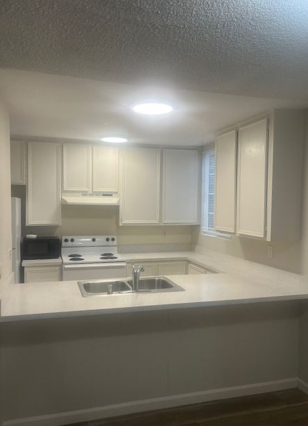 1st image of 2672 Figueroa Blvd #B