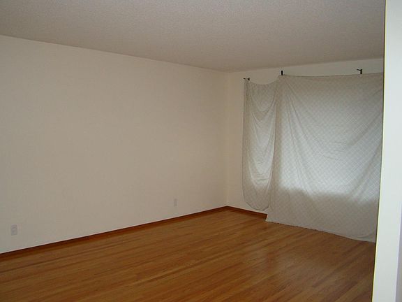 4th image of 16820 Del Monte Ave