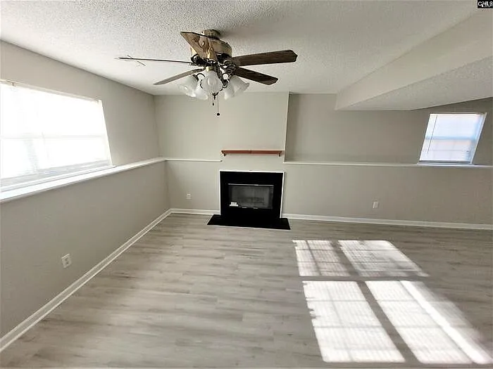 3 bed, 2.5 bath, 1920 sqft, $1,950 — Photo 4