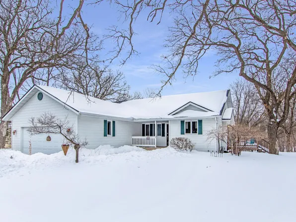 700 N Evergreen St, Royalton, MN 56373