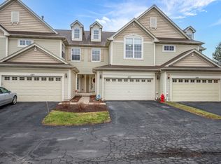 637 Buckboard Ln, Sycamore, IL 60178