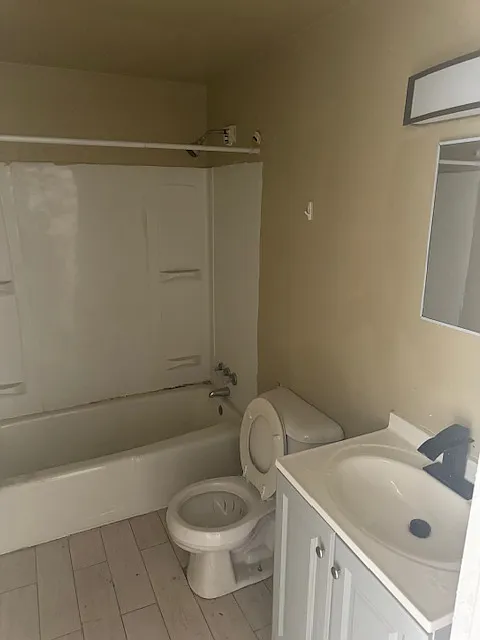 2 bed, 1350 sqft, $1,200 — Photo 2