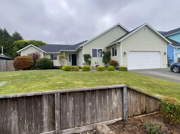 1765 El Monte Rd, Crescent City, CA 95531