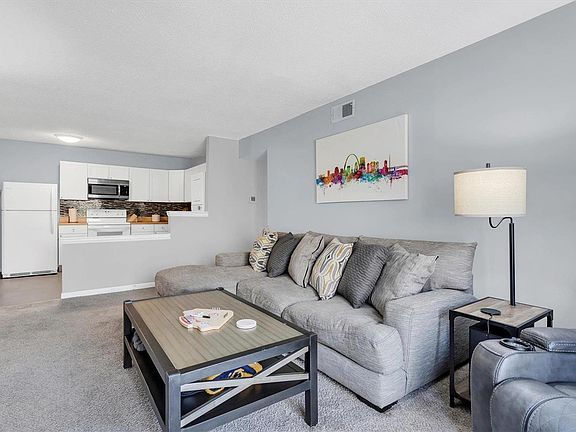 4th image of 2804 Blackforest Dr APT C