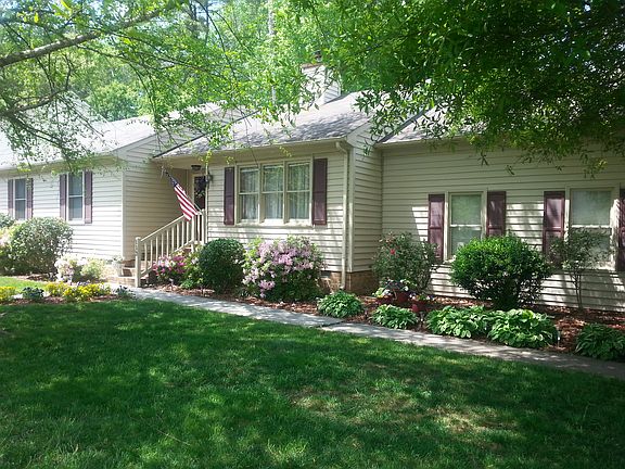 4th image of 113 Ferrier Pl