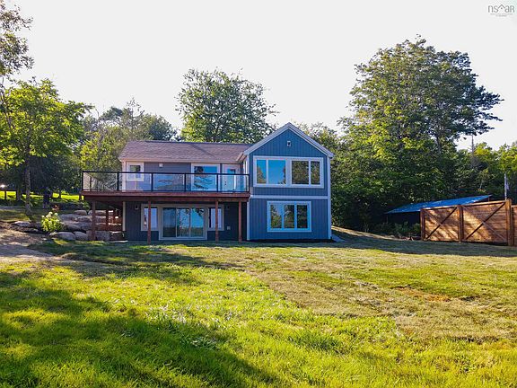 2nd image of 200 Douglaswood Dr