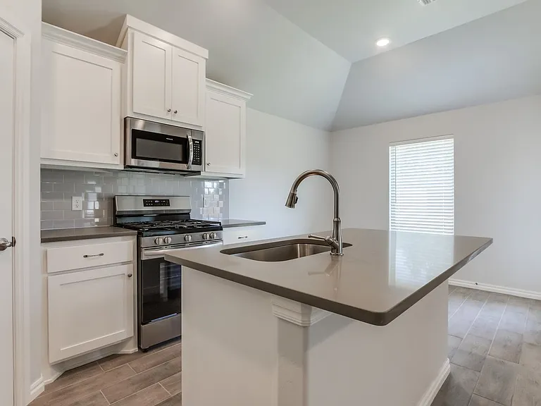 3903 Lleyton Dr — Photo 10
