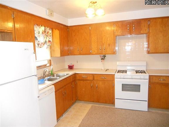 5th image of 746 Porter Ave