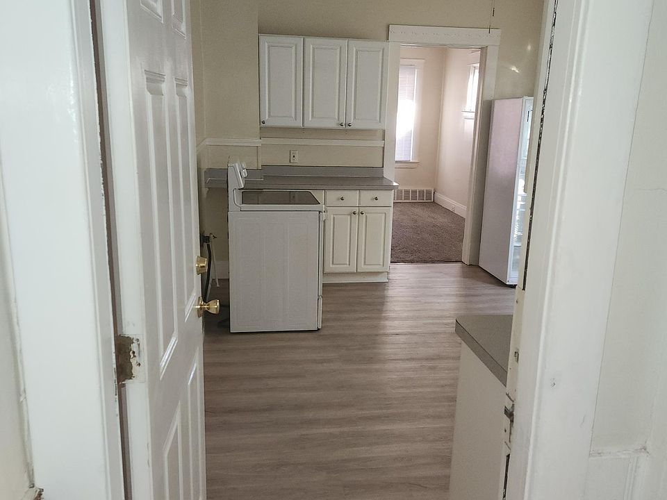 1st image of 4002 E 54th St #1