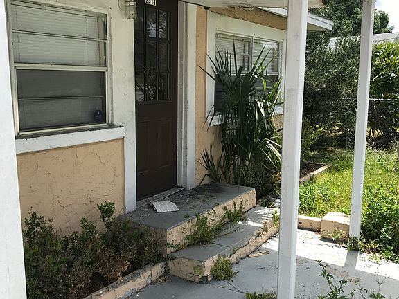4th image of 2311 Randall St