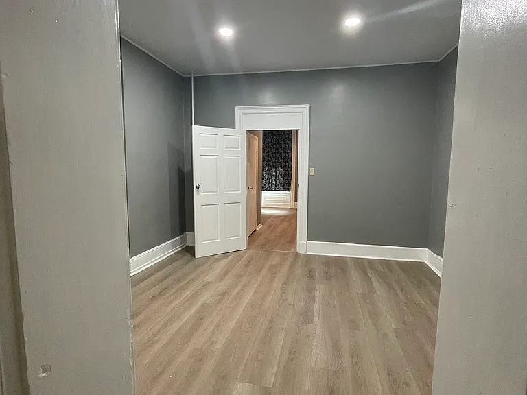108 N George St #1 — Photo 9
